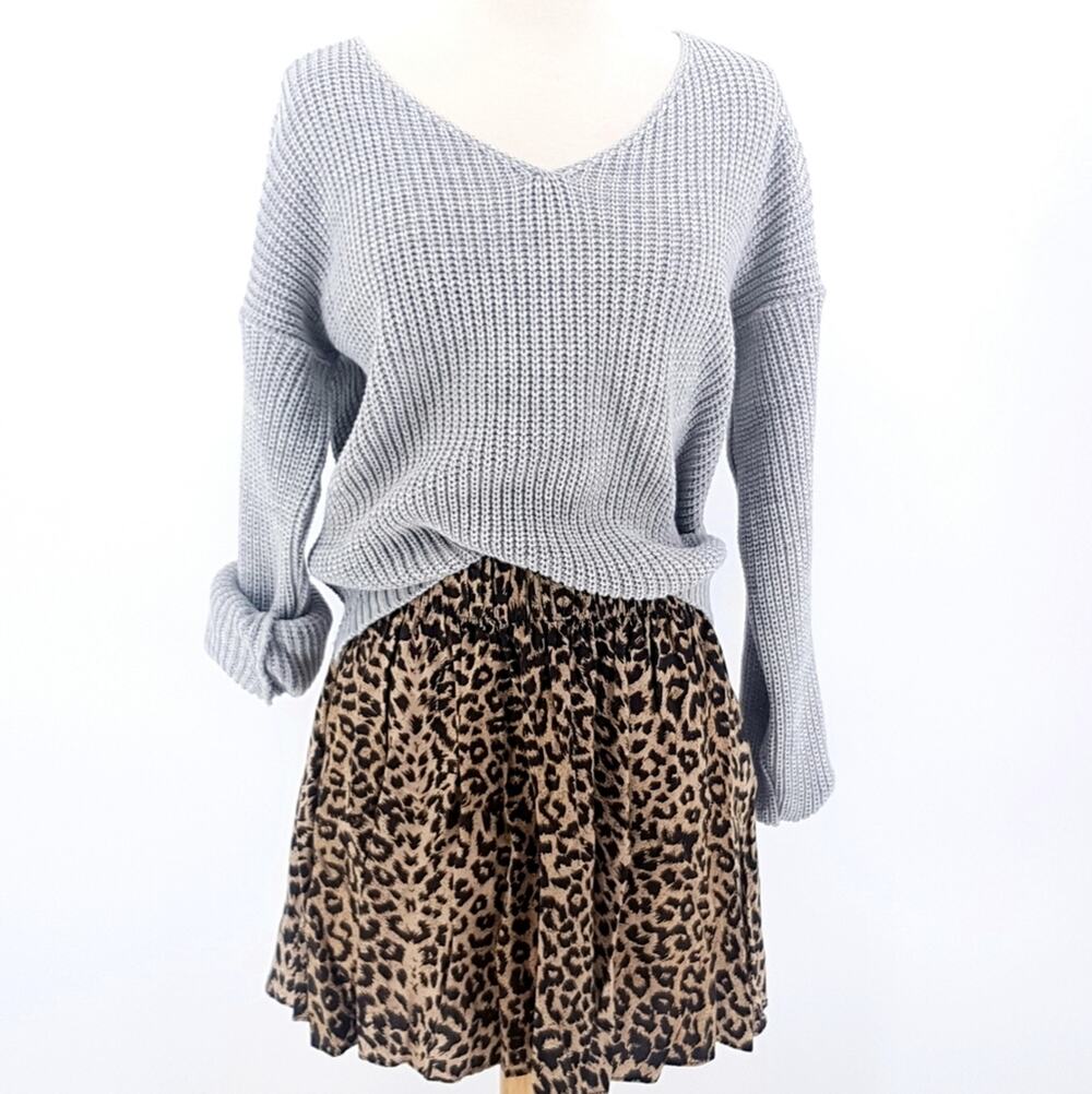 Kendra Oversized Grey V Neck Ribbed Knit Pullover Sweater Size S/M